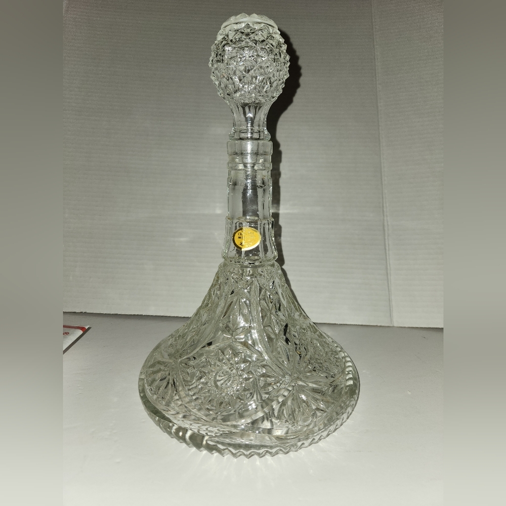 Leonard of Italy Crystal Decanter with Stopper 11" tall